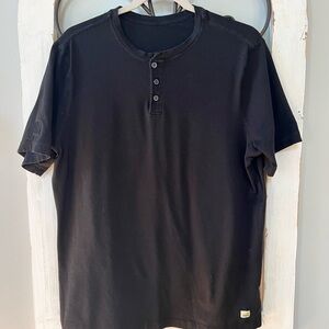 Vuori tuvalu Black Henley T-Shirt